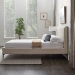 Bed with a modern design - Image 3