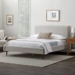 Bed with a modern design - Image 5