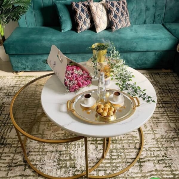 طاولة قهوه بتصميم كلاسيكي