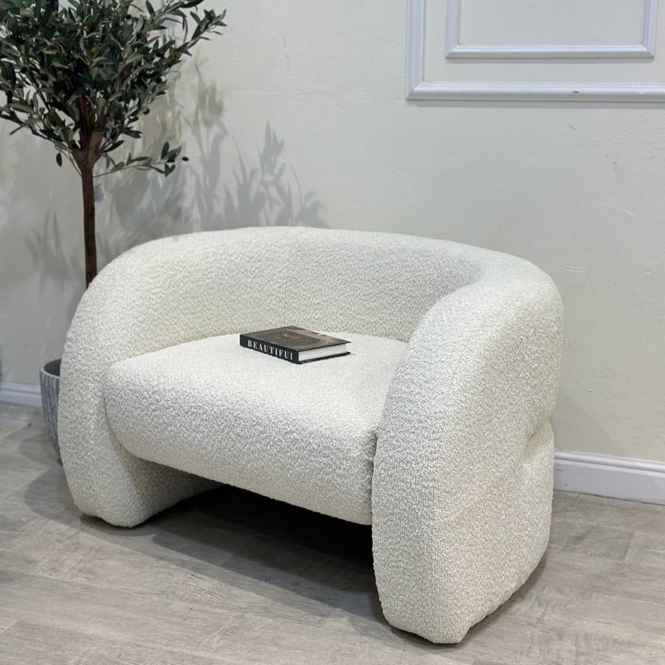 CCNc6MhgBtXUvyLSnRPYODF94k6BJaWq3vaWkW4L.jpg كرسي صغير بوكليه - الصورة 1