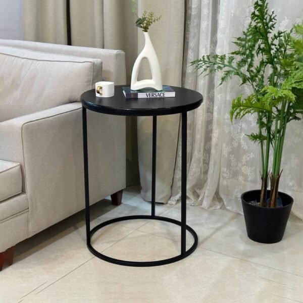 طاولة جانبية اسود سطح خشب اسود