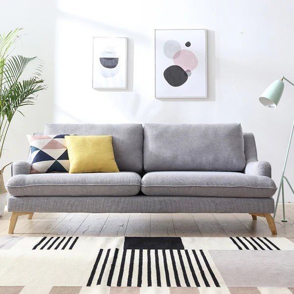 aryykh in a Wooden Simple