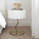 Table Side with a zhrh - Image 2