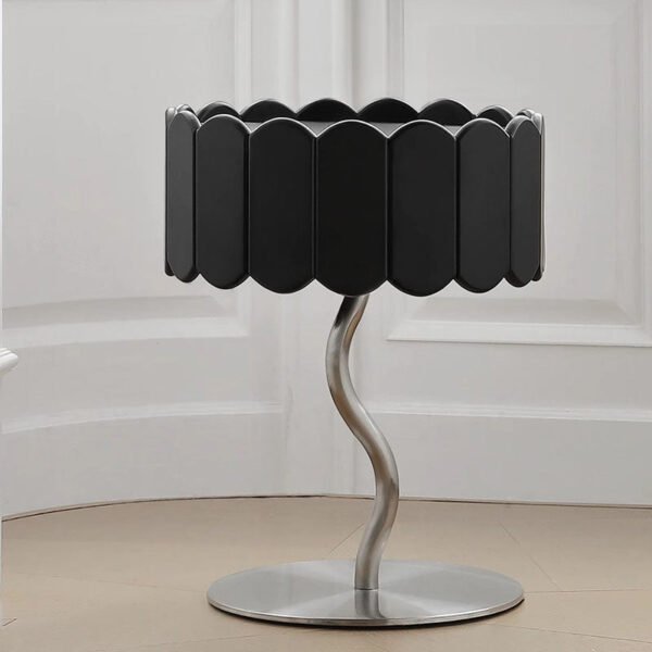 طاوله جانبيه بتصميم زهره