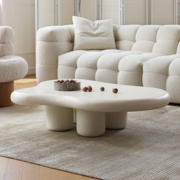 طاولة قهوة بتصميم سحابة