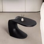 Table with a Modern - Image 4