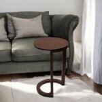 ⁦طاولة جانبية بتصميم خشبي مبتكر وعملي⁩ - الصورة ⁦2⁩