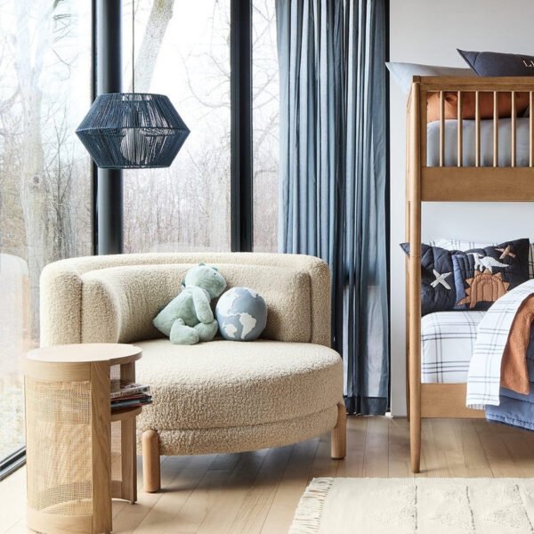 كرسى كلاسيكى مميز